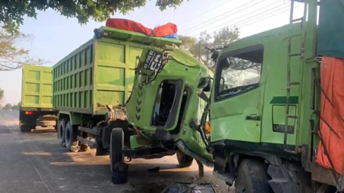 Kecelakaan Dua Truk di Bungah Gresik, Satu Sopir Tewas di Lokasi