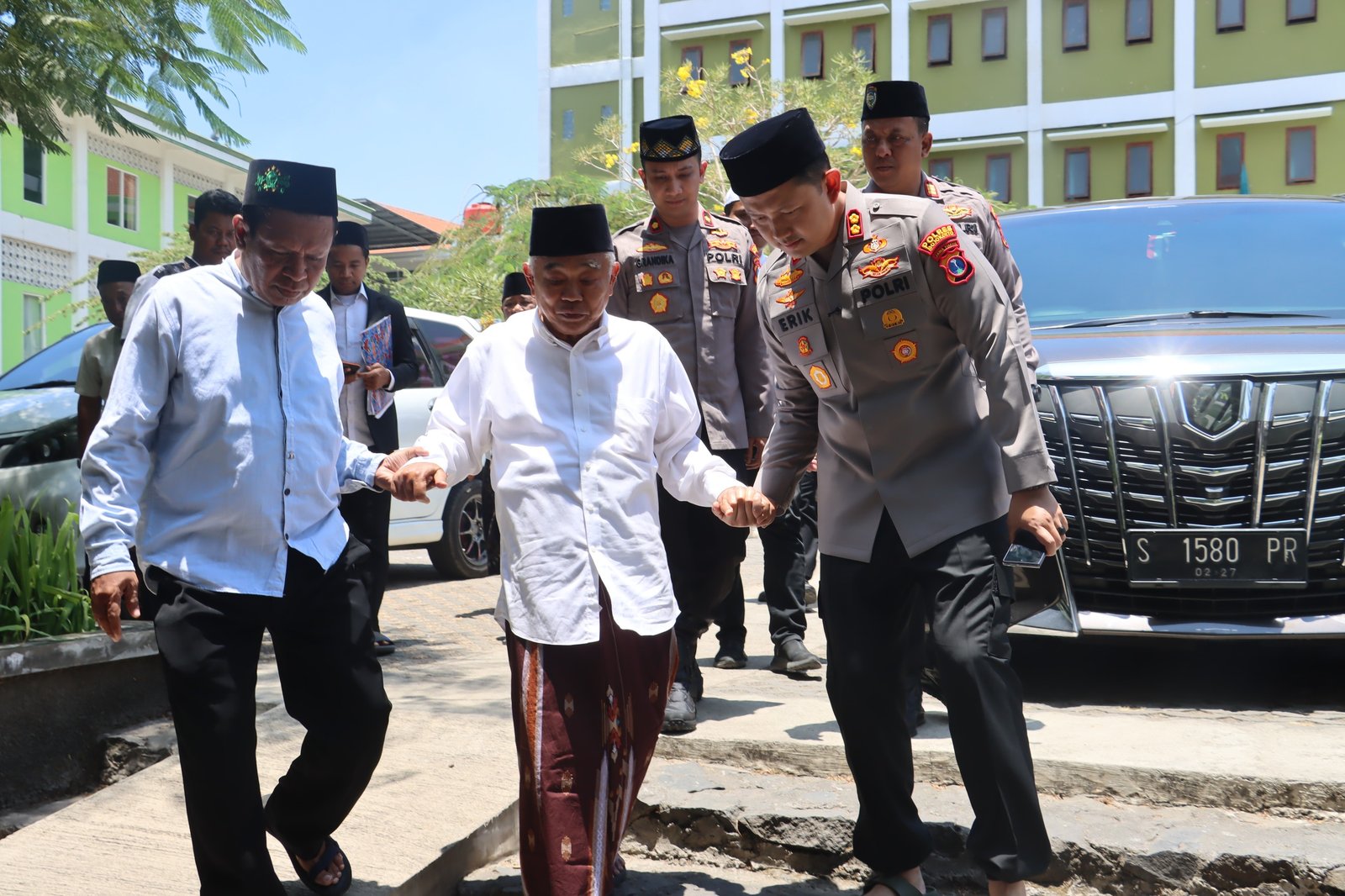Polres Mojokerto Gandeng Ulama, Silaturahmi ke Ponpes Amanatul Ummah Perkuat Kondusivitas